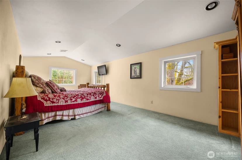 Property photo for 19529 17th Drive Ne, Arlington photo 19