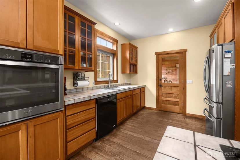 Property photo for 19529 17th Drive Ne, Arlington photo 13
