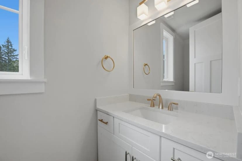 Property photo for 8529 230th Place Sw #10, Edmonds photo 9