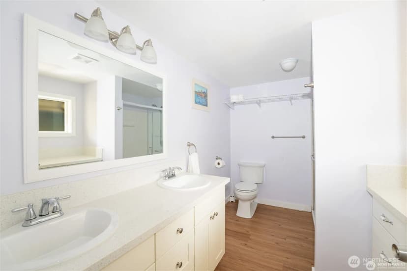 Property photo for 5104 Nw Sammamish Road, Issaquah photo 17