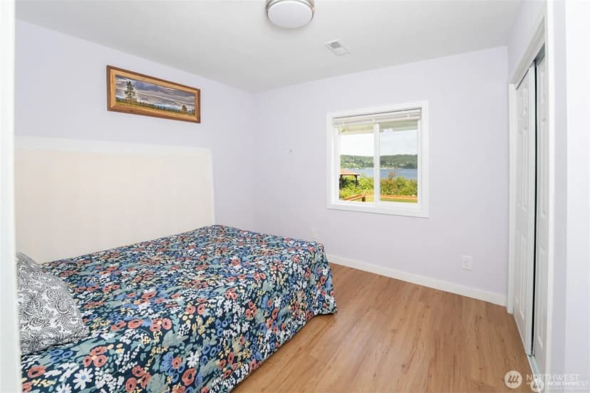 Property photo for 5104 Nw Sammamish Road, Issaquah photo 16
