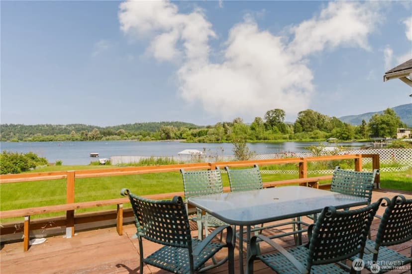 Property photo for 5104 Nw Sammamish Road, Issaquah photo 11