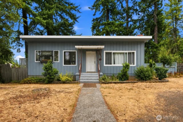 Property photo for 16006 Greenwood Avenue N, Shoreline