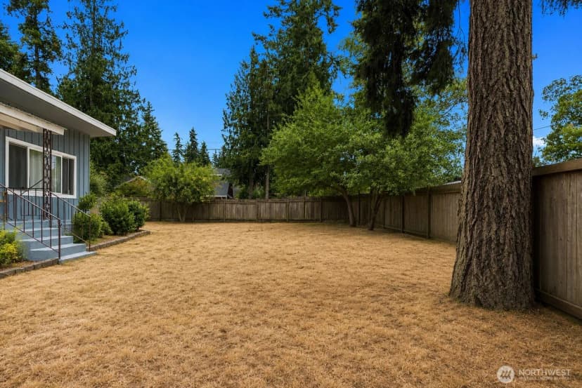 Property photo for 16006 Greenwood Avenue N, Shoreline photo 7