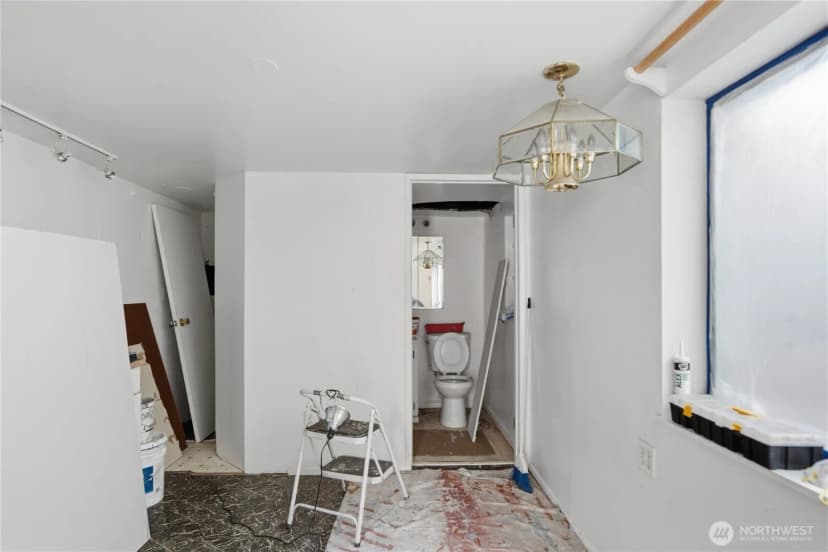 Property photo for 16006 Greenwood Avenue N, Shoreline photo 19