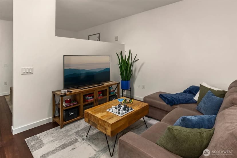 Property photo for 590 1st Avenue S #702, Seattle photo 15
