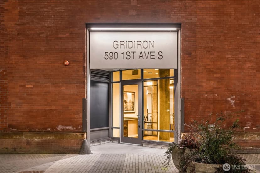 Property photo for 590 1st Avenue S #702, Seattle photo 8