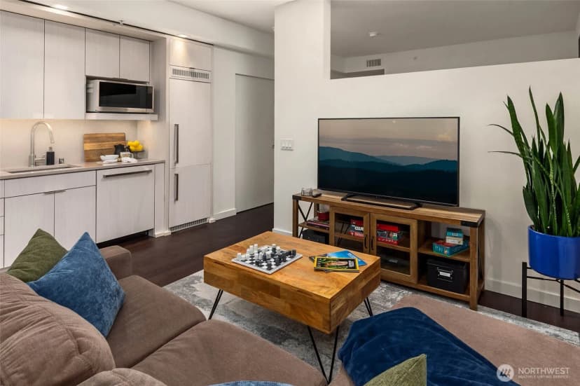 Property photo for 590 1st Avenue S #702, Seattle photo 14
