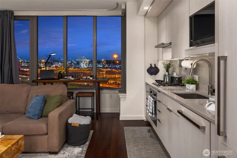 Property photo for 590 1st Avenue S #702, Seattle photo 11