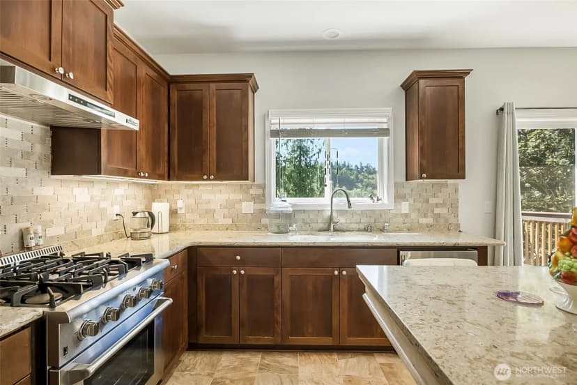 Property photo for 8479 E Caraway Road, Port Orchard photo 7