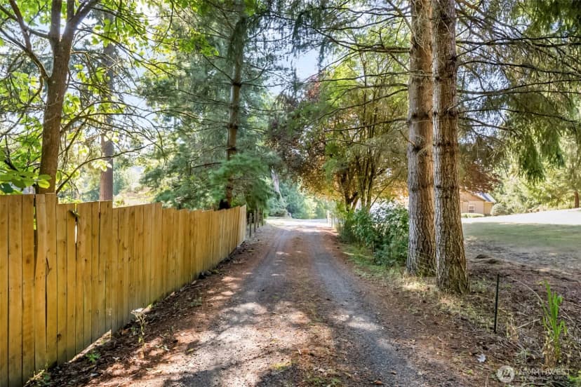 Property photo for 8479 E Caraway Road, Port Orchard photo 22
