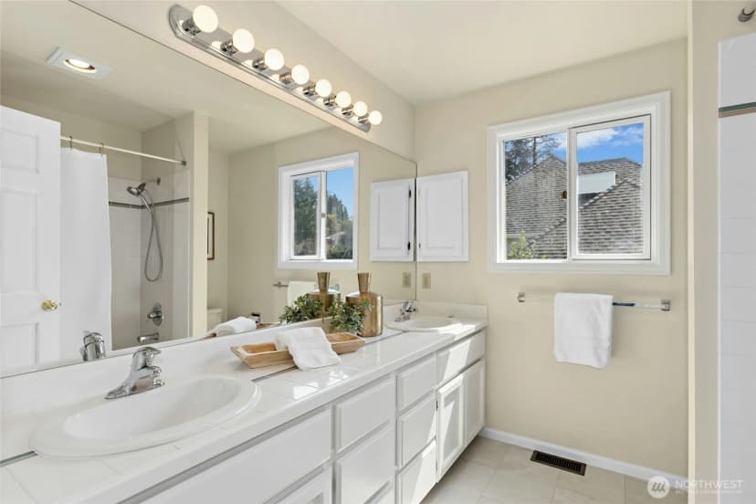Property photo for 10118 184th Avenue Ne, Redmond photo 30