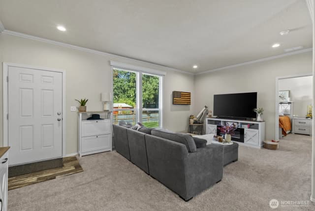 Property photo for 12813 Ridge Cir E, Bonney Lake photo 5