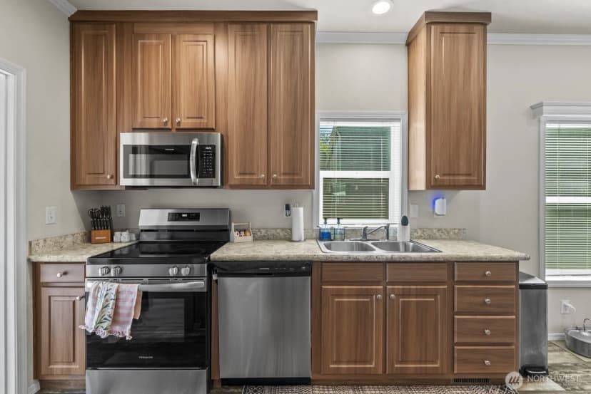 Property photo for 12813 Ridge Cir E, Bonney Lake photo 12