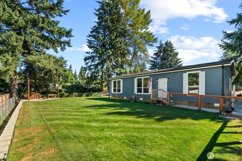 Property photo for 12813 Ridge Cir E, Bonney Lake photo 32