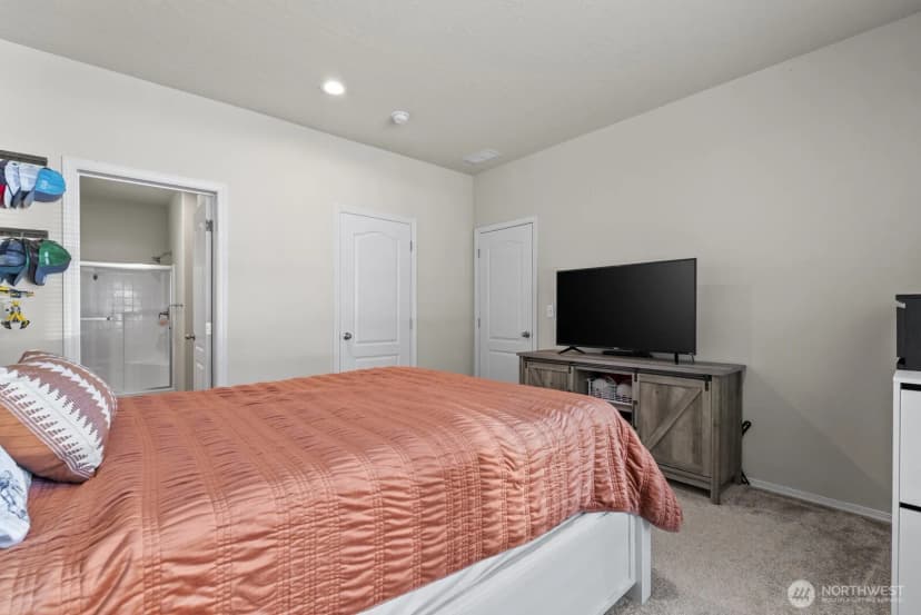 Property photo for 12813 Ridge Cir E, Bonney Lake photo 19