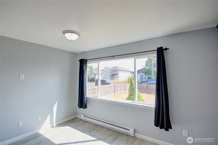 Property photo for 2524 Walnut Street, Everett photo 8