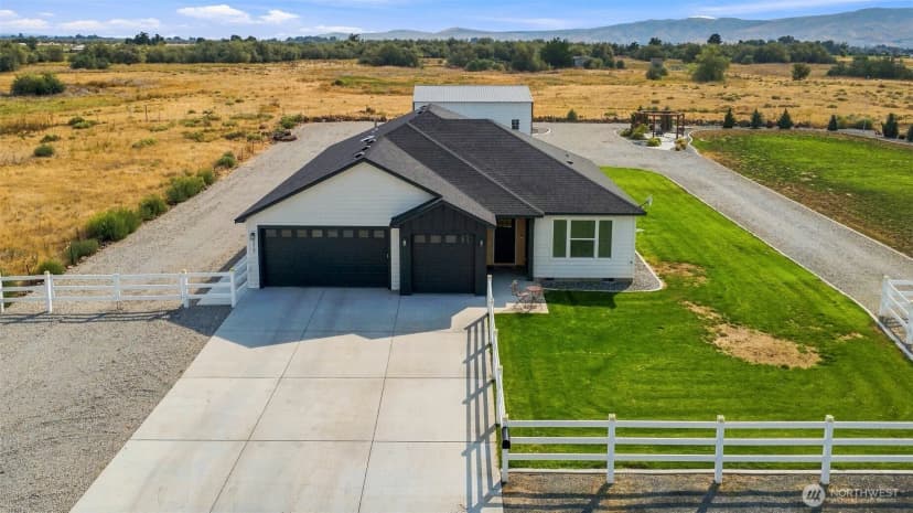 Property photo for 217 Lower County Line Rd, Prosser photo 2