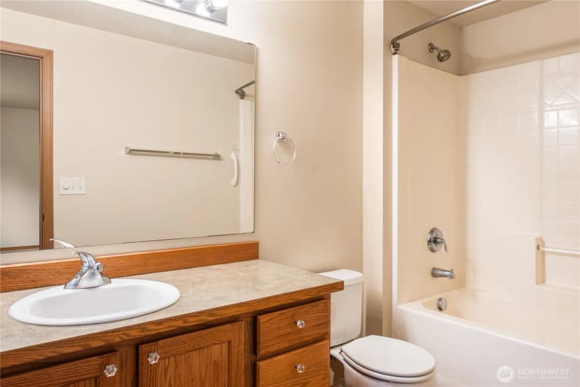 Property photo for 1011 E Sunset Hill Road, Shelton photo 23
