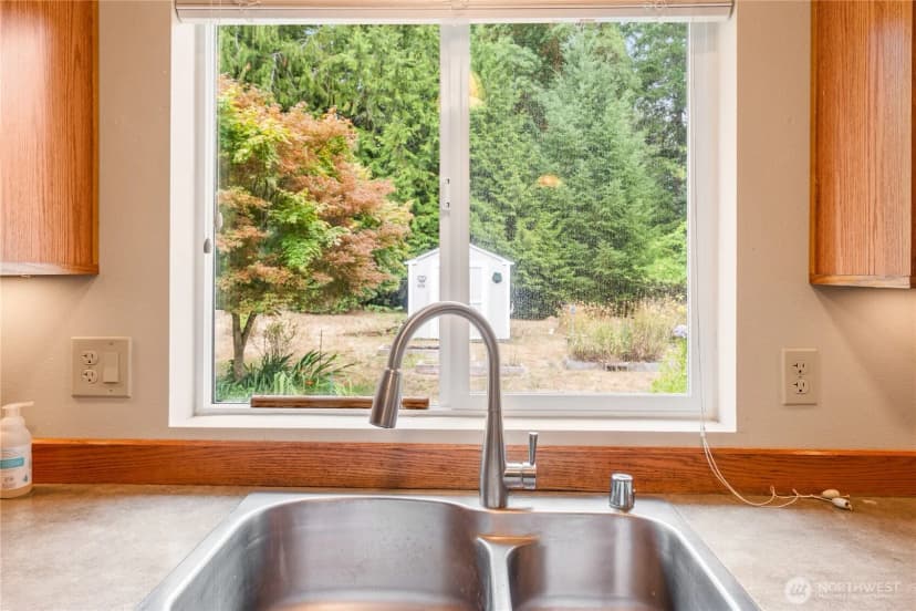Property photo for 1011 E Sunset Hill Road, Shelton photo 12