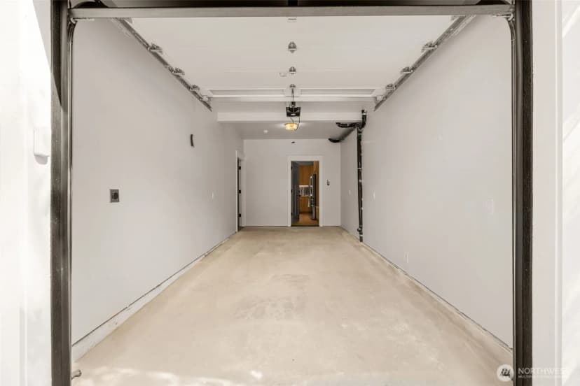 Property photo for 10530 Ashworth Avenue N #b, Seattle photo 22