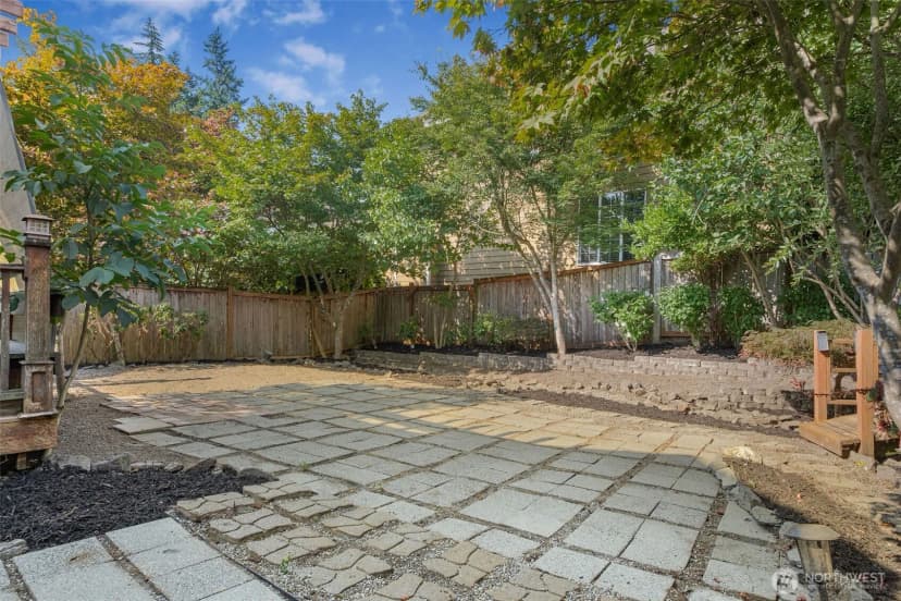 Property photo for 1825 Redmond Place Ne, Renton photo 30