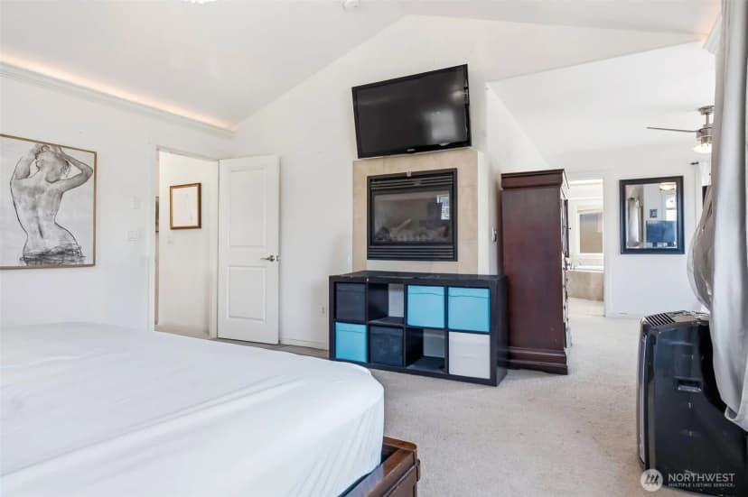 Property photo for 1825 Redmond Place Ne, Renton photo 19