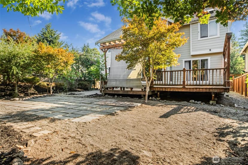 Property photo for 1825 Redmond Place Ne, Renton photo 32