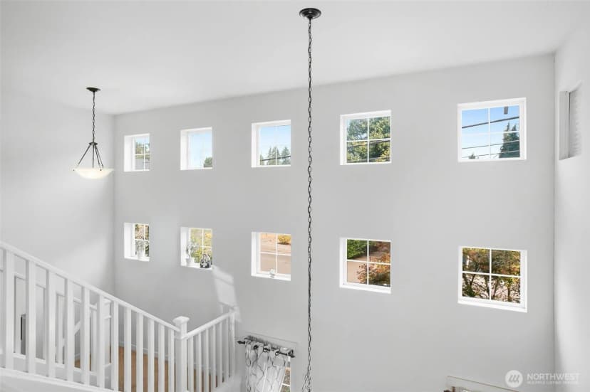 Property photo for 1825 Redmond Place Ne, Renton photo 14