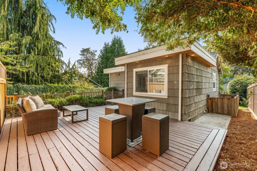 Property photo for 10530 Ashworth Avenue N, Seattle photo 23