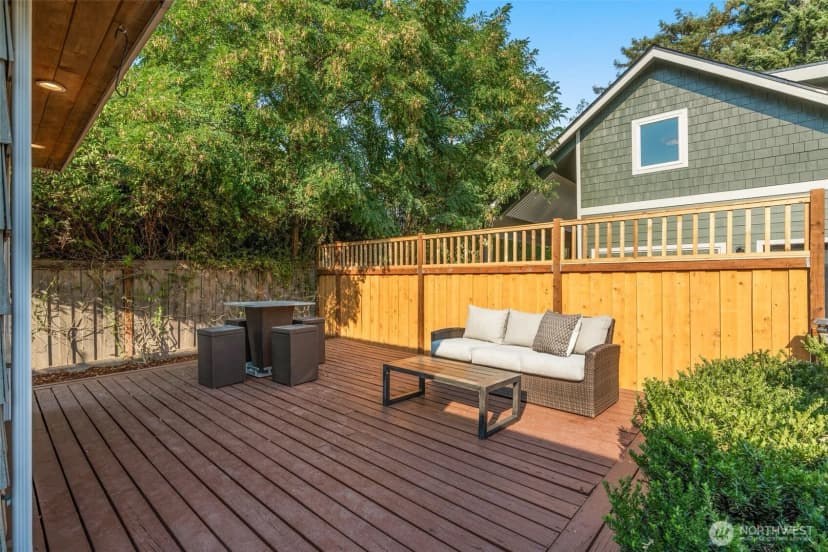 Property photo for 10530 Ashworth Avenue N, Seattle photo 22