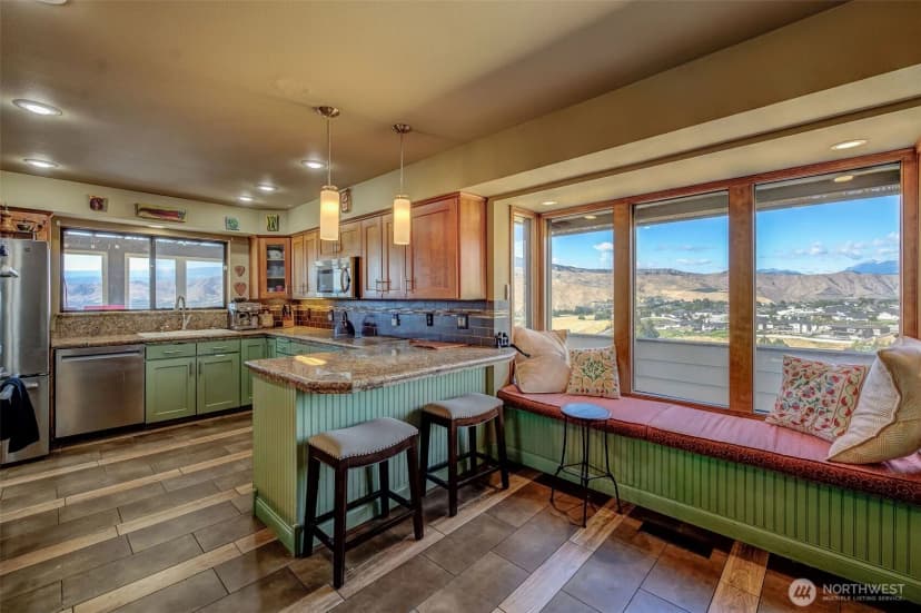 Property photo for 3808 School Street, Wenatchee photo 12