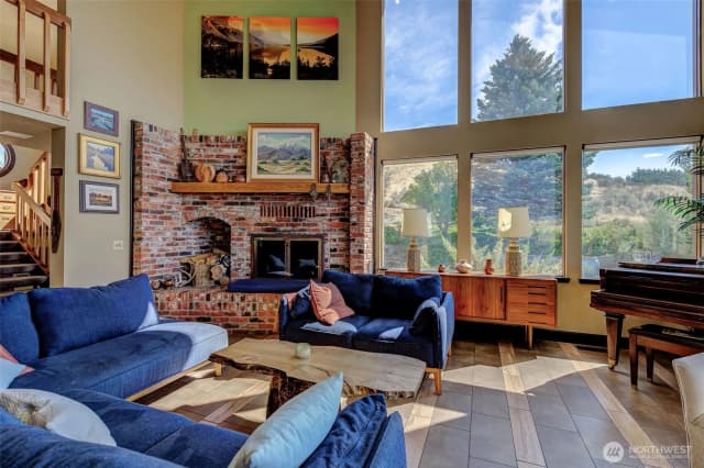 Property photo for 3808 School Street, Wenatchee photo 4