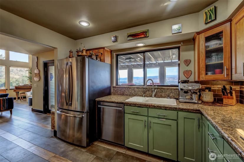 Property photo for 3808 School Street, Wenatchee photo 16