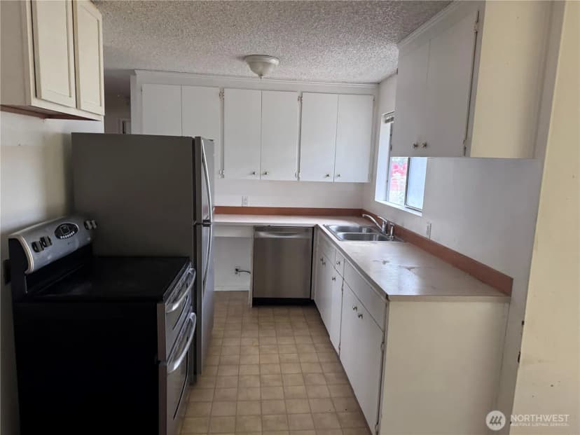 Property photo for 12708 Se 164th Street, Renton photo 6