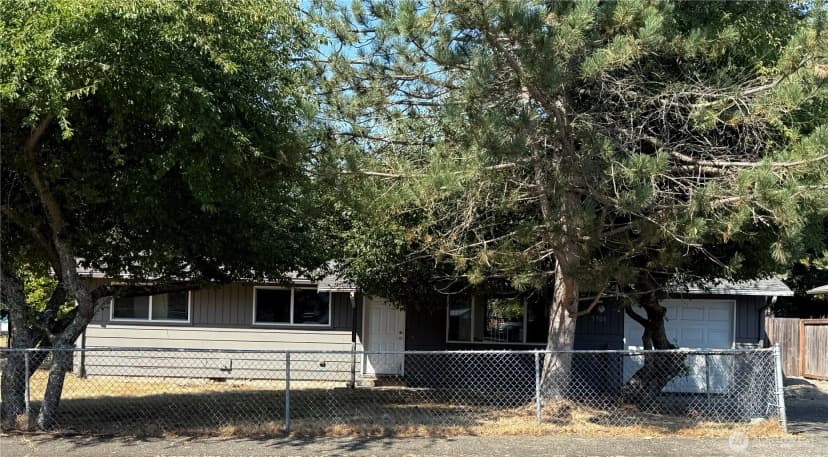 Property photo for 12708 Se 164th Street, Renton photo 3