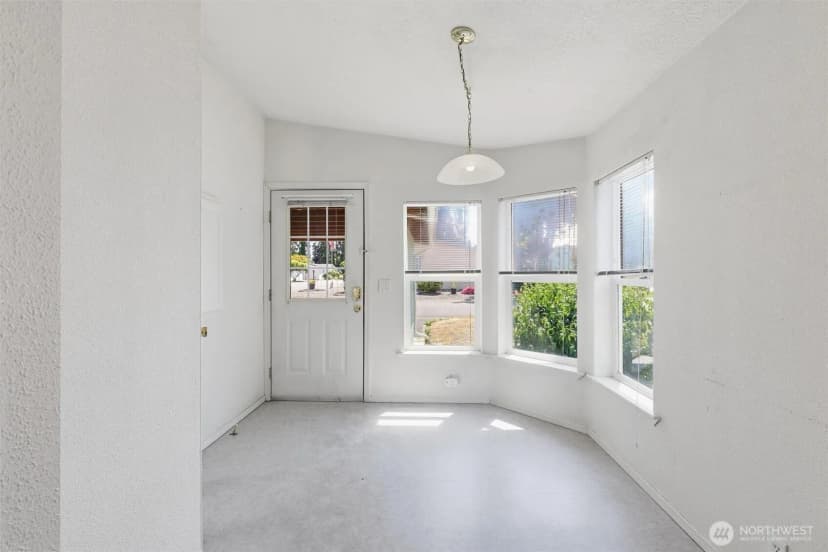 Property photo for 627 Andrew Drive, Burlington photo 20