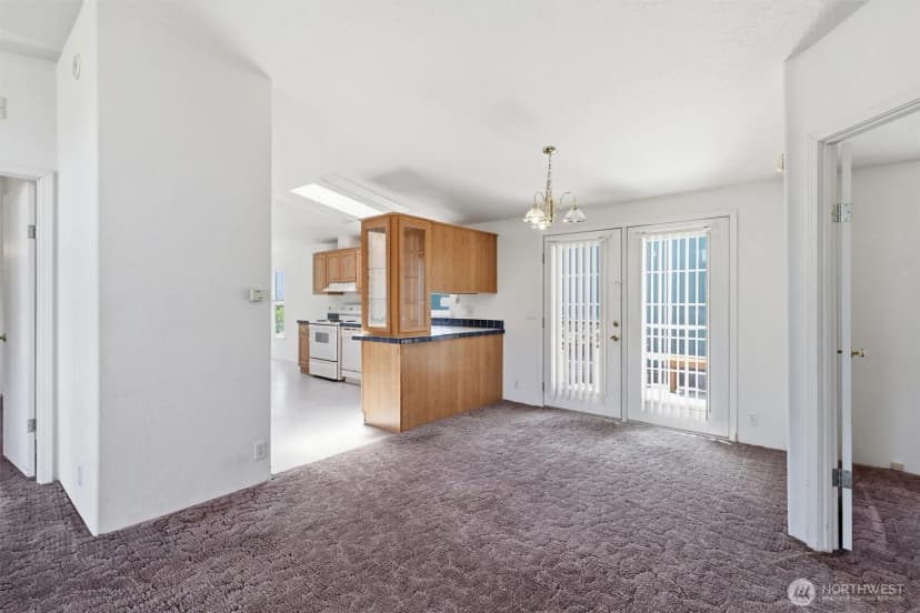 Property photo for 627 Andrew Drive, Burlington photo 12