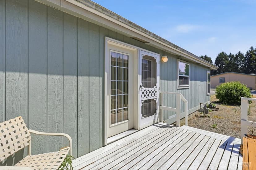 Property photo for 627 Andrew Drive, Burlington photo 35