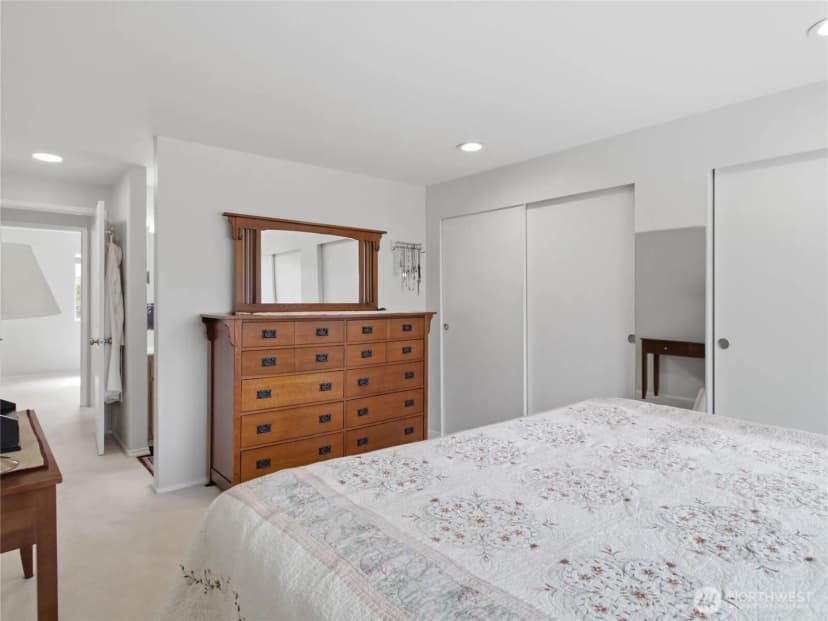 Property photo for 2012 Se Lincoln Circle Circle, Renton photo 15