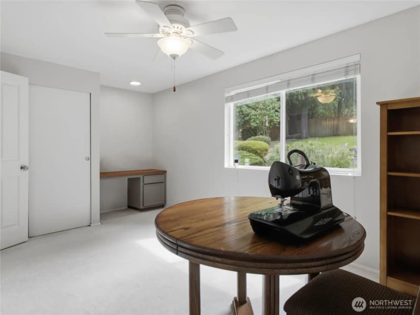 Property photo for 2012 Se Lincoln Circle Circle, Renton photo 19