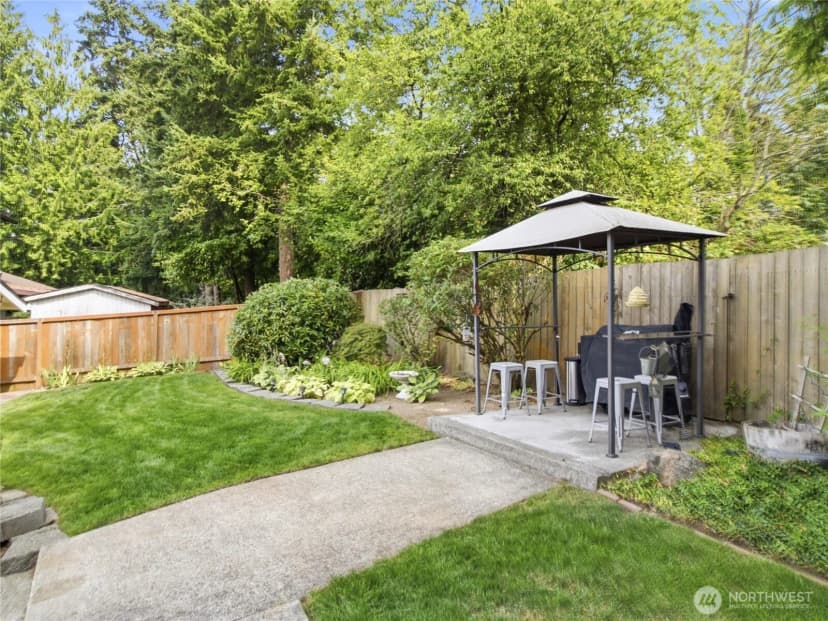 Property photo for 2012 Se Lincoln Circle Circle, Renton photo 30
