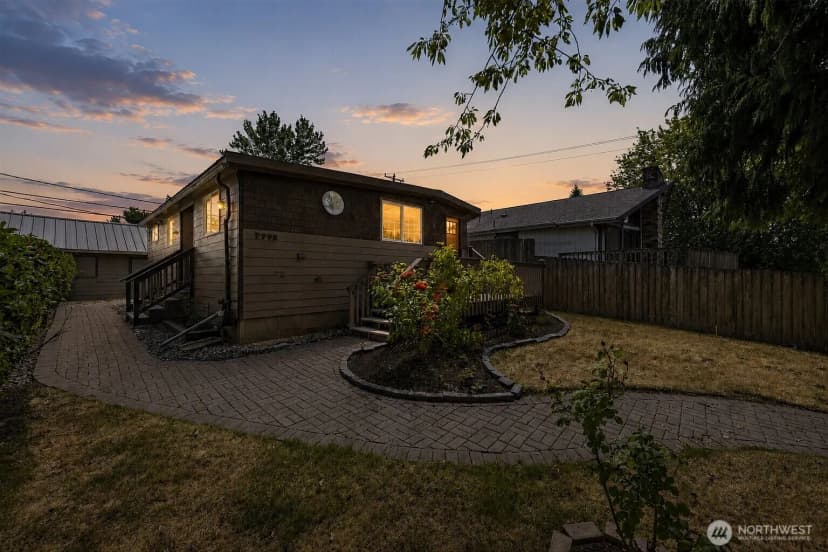 Property photo for 7768 14th Avenue Sw, Seattle photo 31