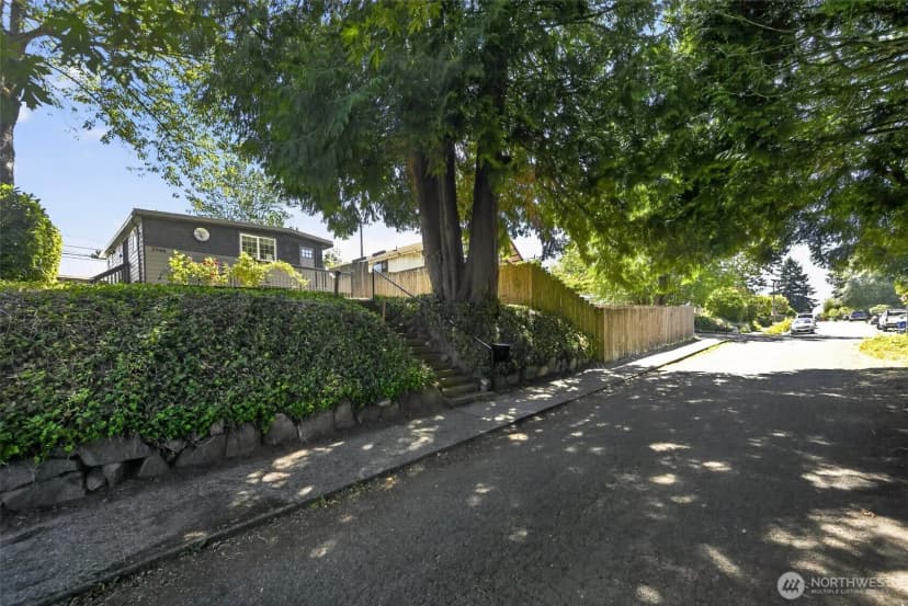 Property photo for 7768 14th Avenue Sw, Seattle photo 26