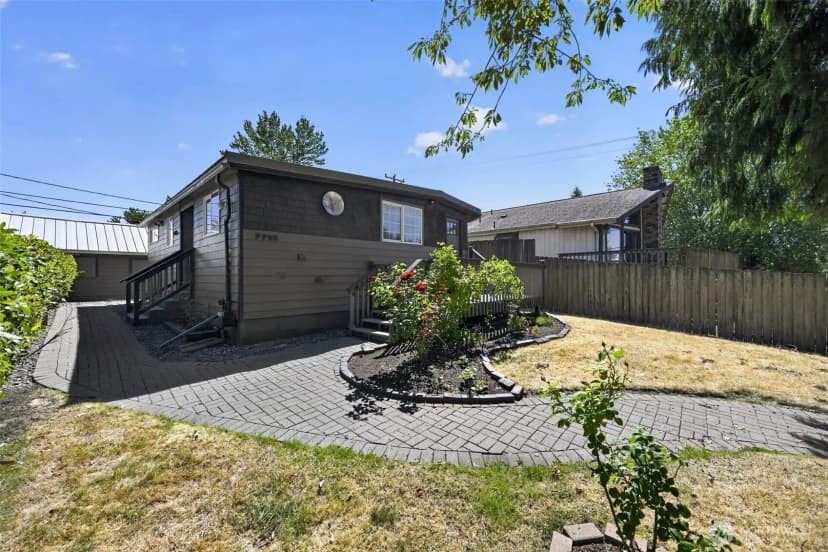Property photo for 7768 14th Avenue Sw, Seattle photo 28