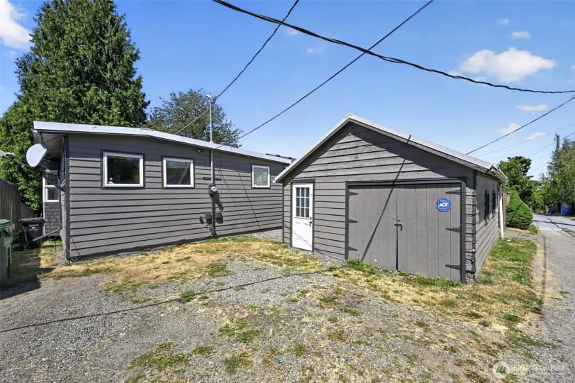 Property photo for 7768 14th Avenue Sw, Seattle photo 27