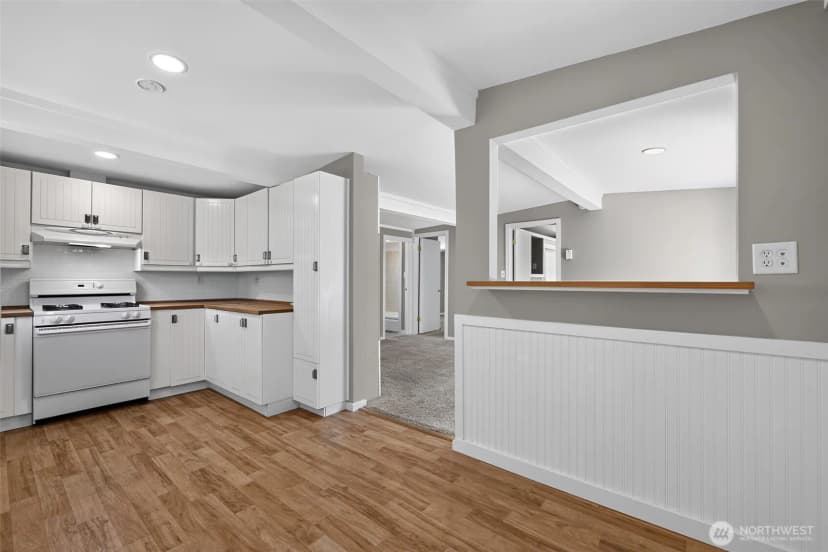 Property photo for 7768 14th Avenue Sw, Seattle photo 10