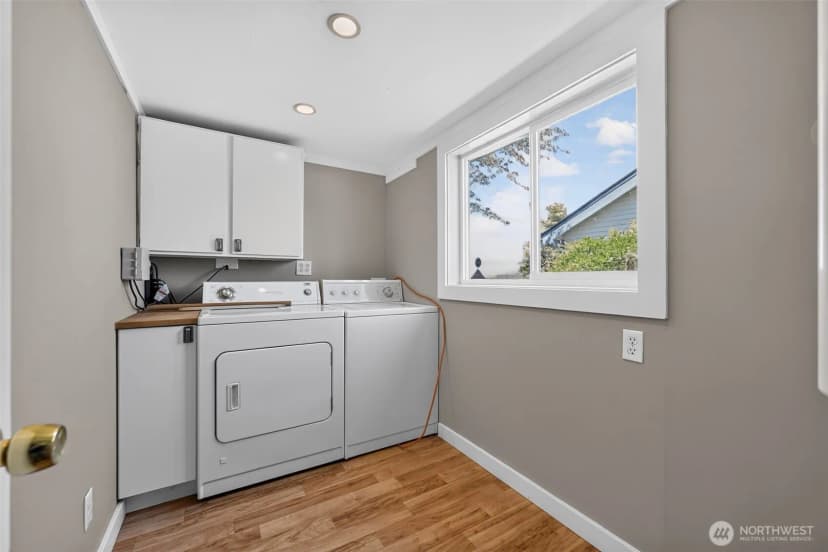 Property photo for 7768 14th Avenue Sw, Seattle photo 23