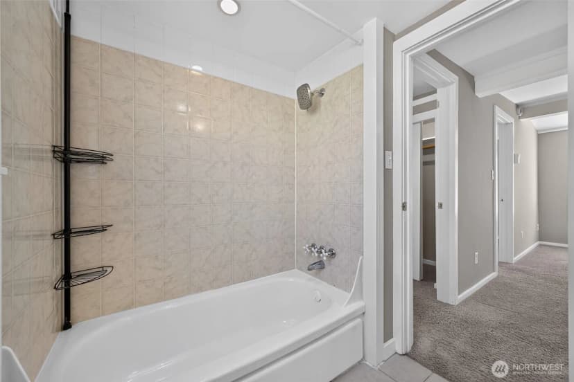 Property photo for 7768 14th Avenue Sw, Seattle photo 22