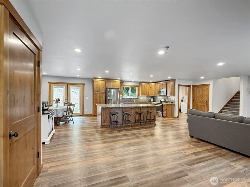 Property photo for 161 Lund Road, Cosmopolis photo 3